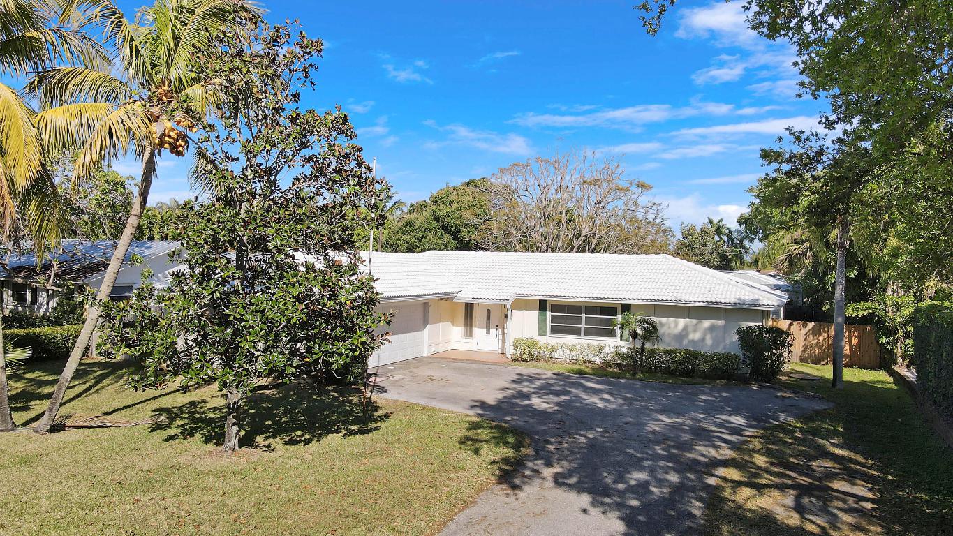 19910 N Riverside Drive