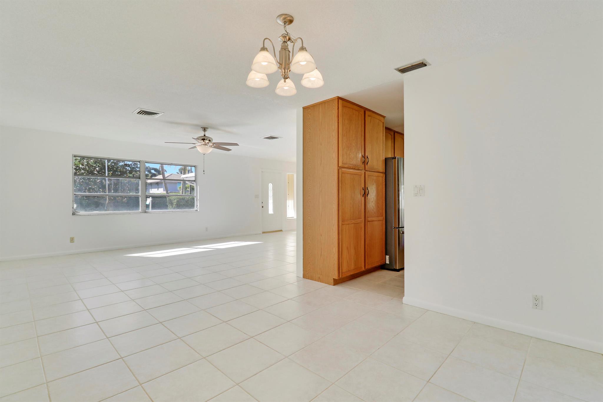 19910 N Riverside Drive