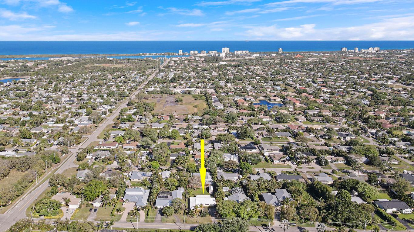 19910 N Riverside Drive