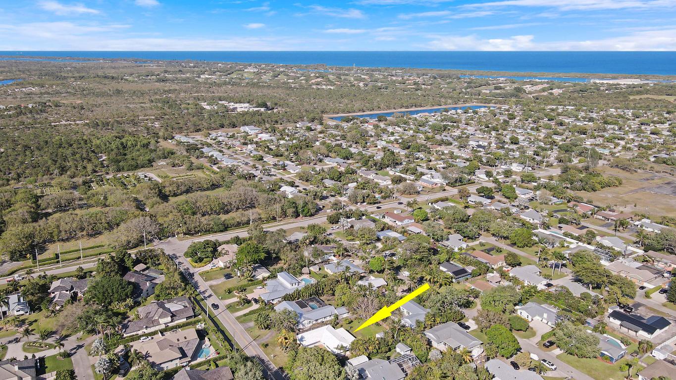 19910 N Riverside Drive