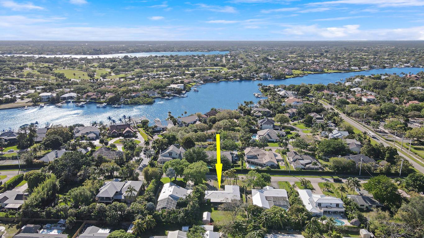 19910 N Riverside Drive