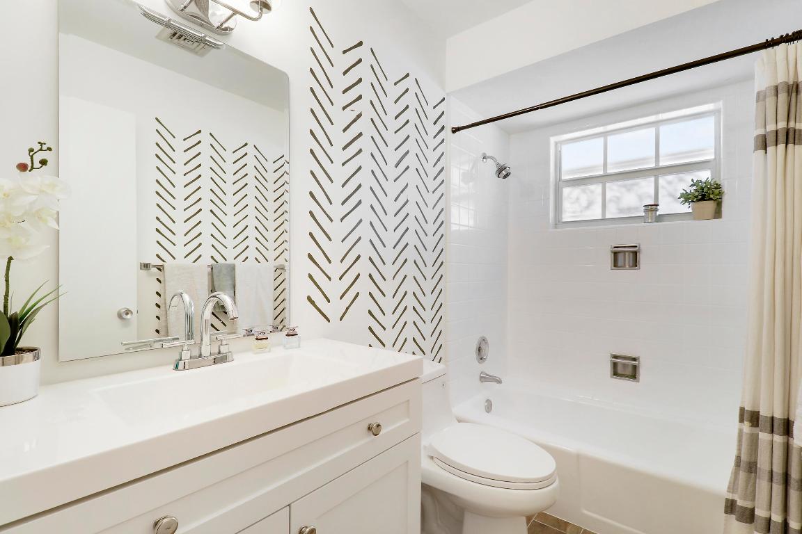 343 Yorktowne Circle