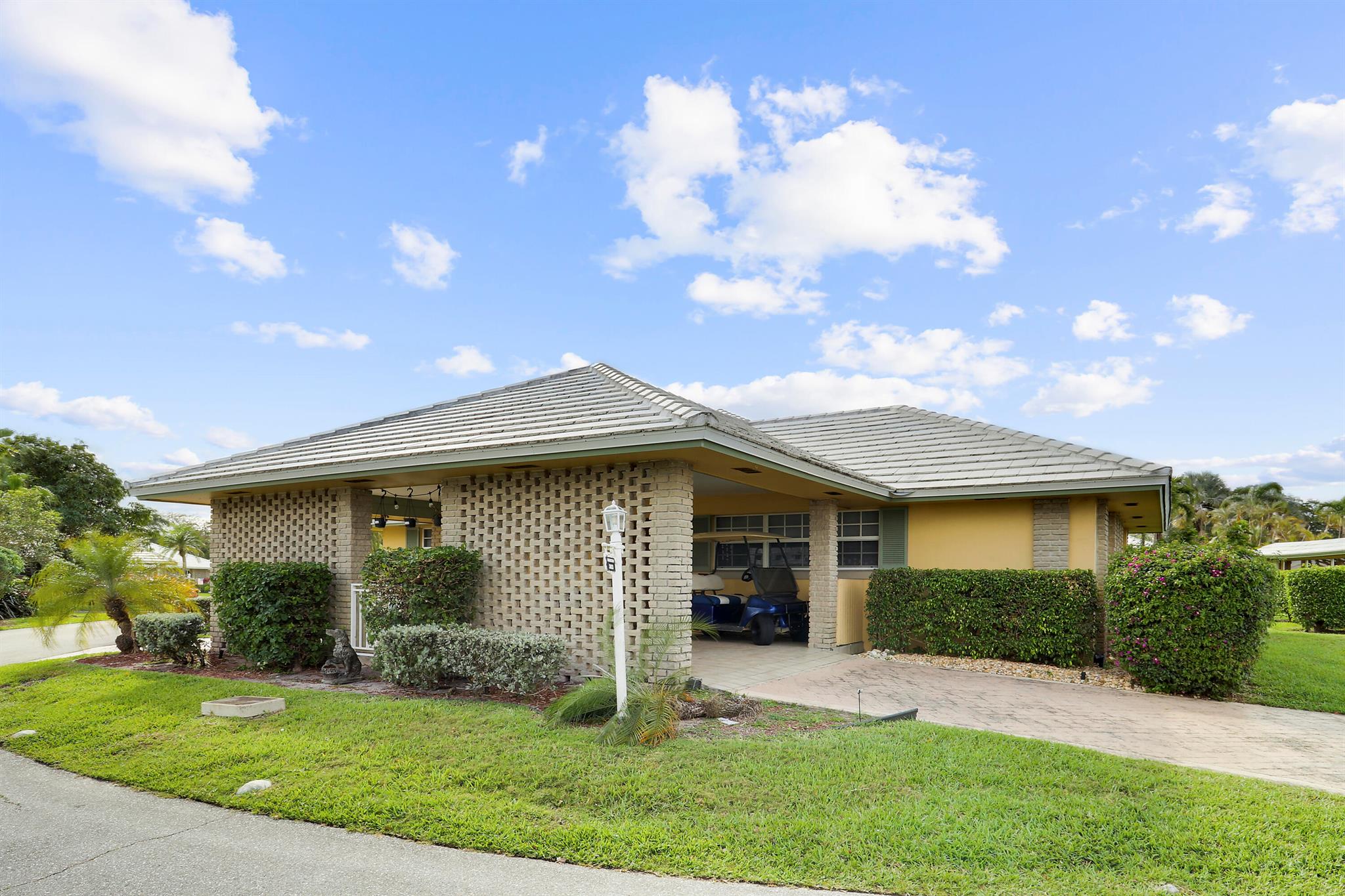 343 Yorktowne Circle