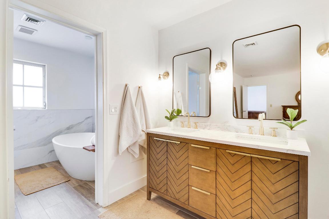 343 Yorktowne Circle