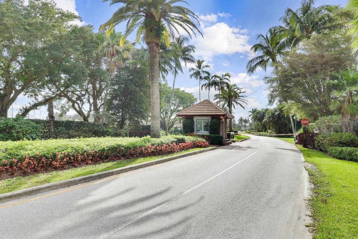 343 Yorktowne Circle