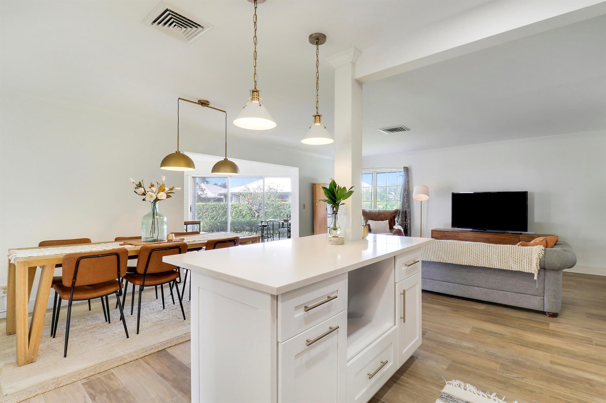 343 Yorktowne Circle