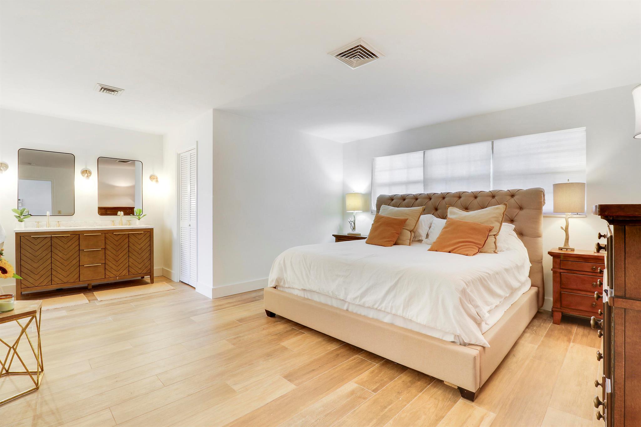 343 Yorktowne Circle