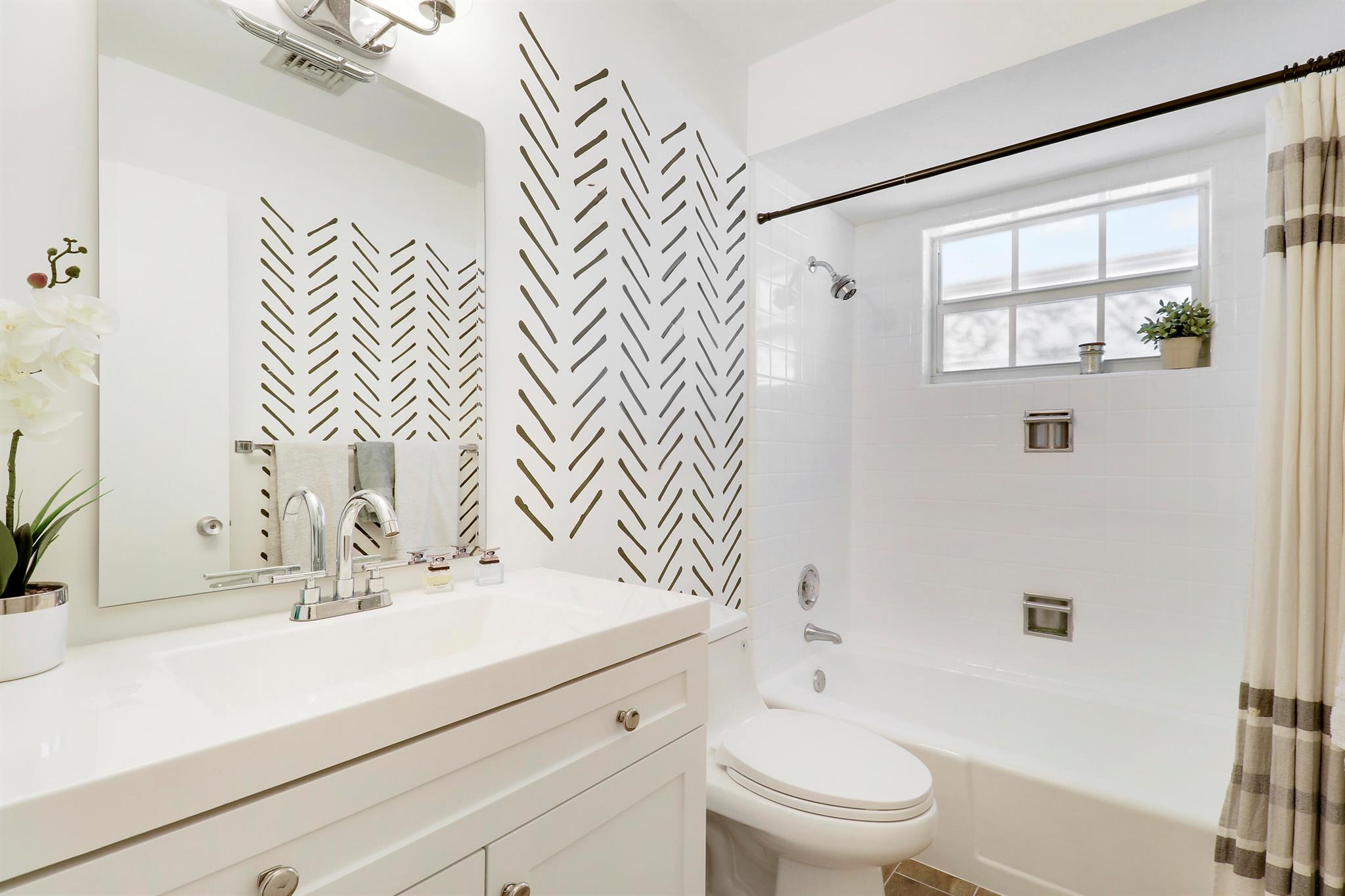 343 Yorktowne Circle