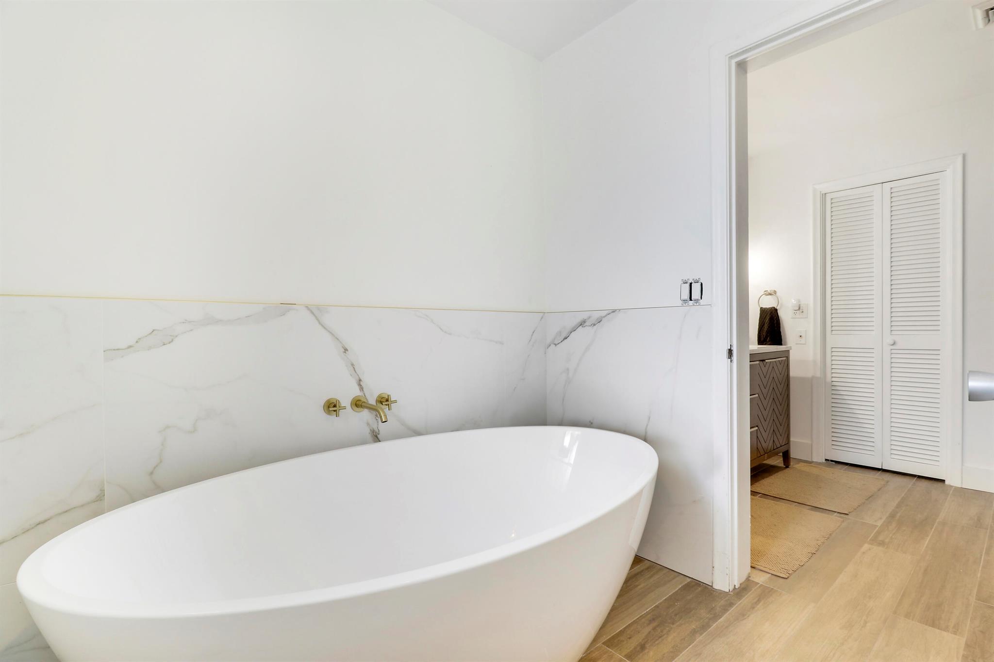 343 Yorktowne Circle