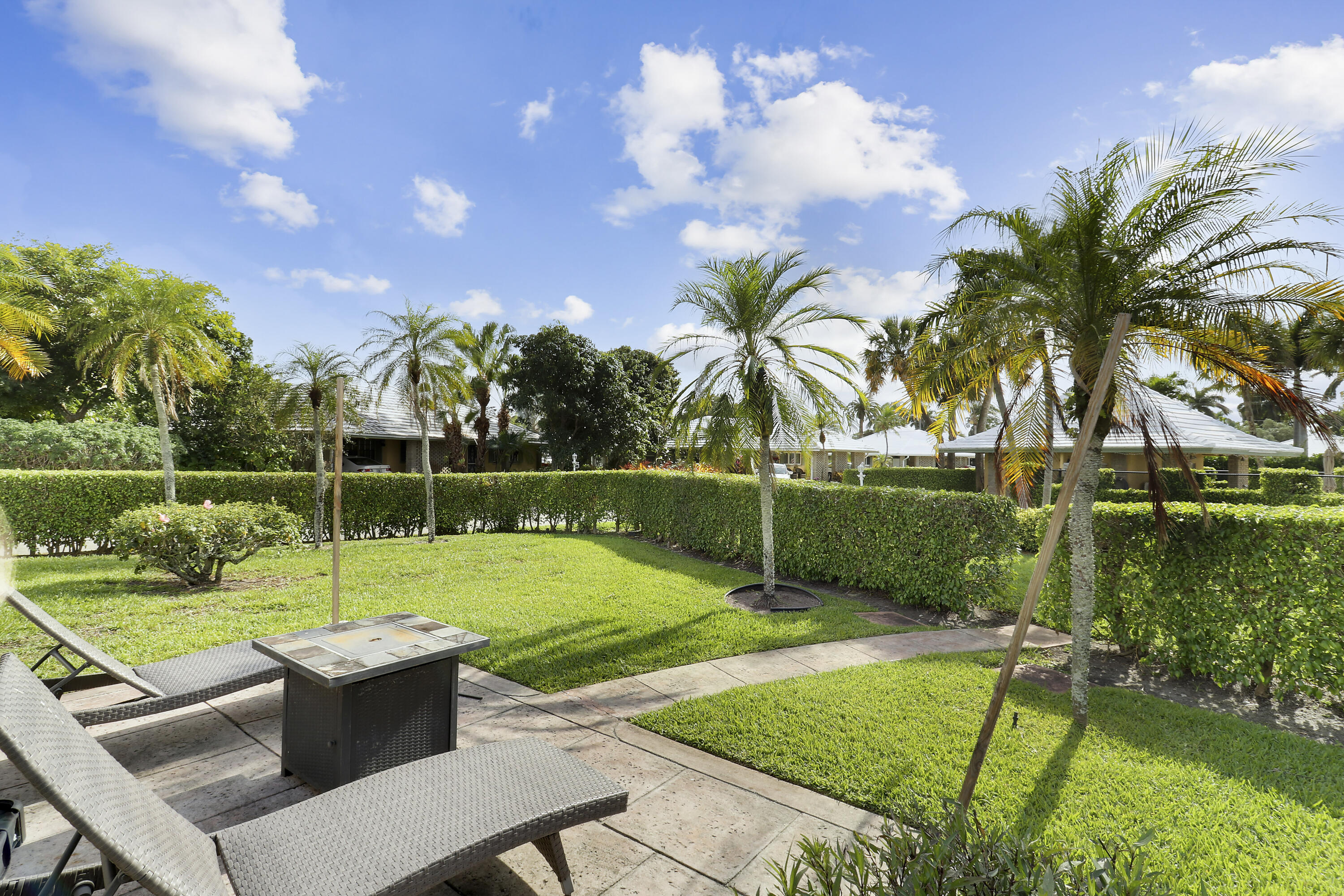 343 Yorktowne Circle