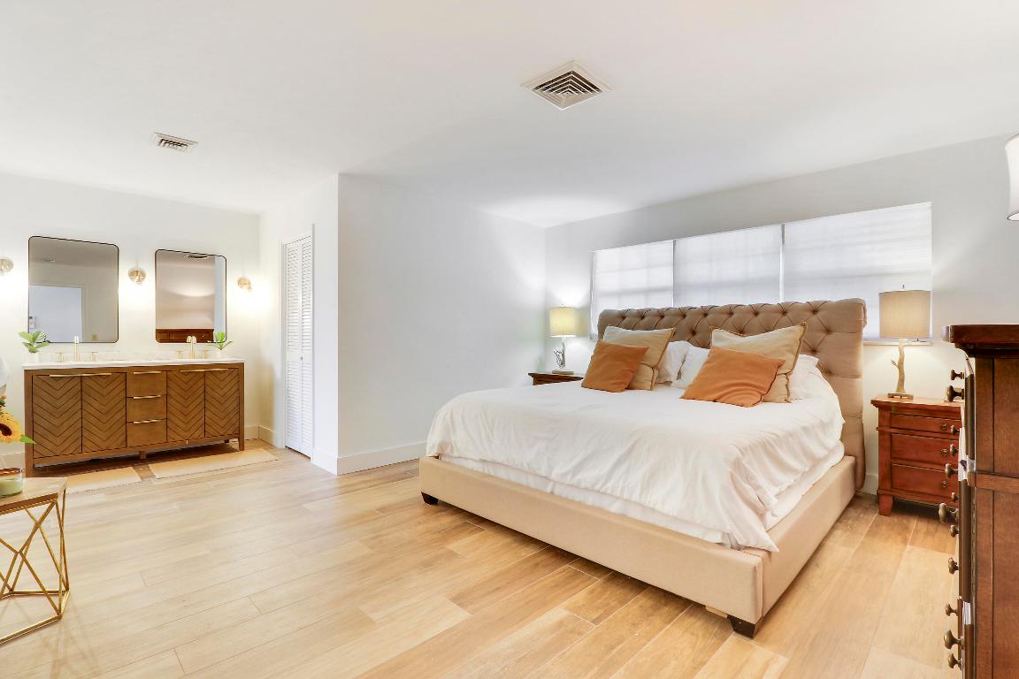 343 Yorktowne Circle