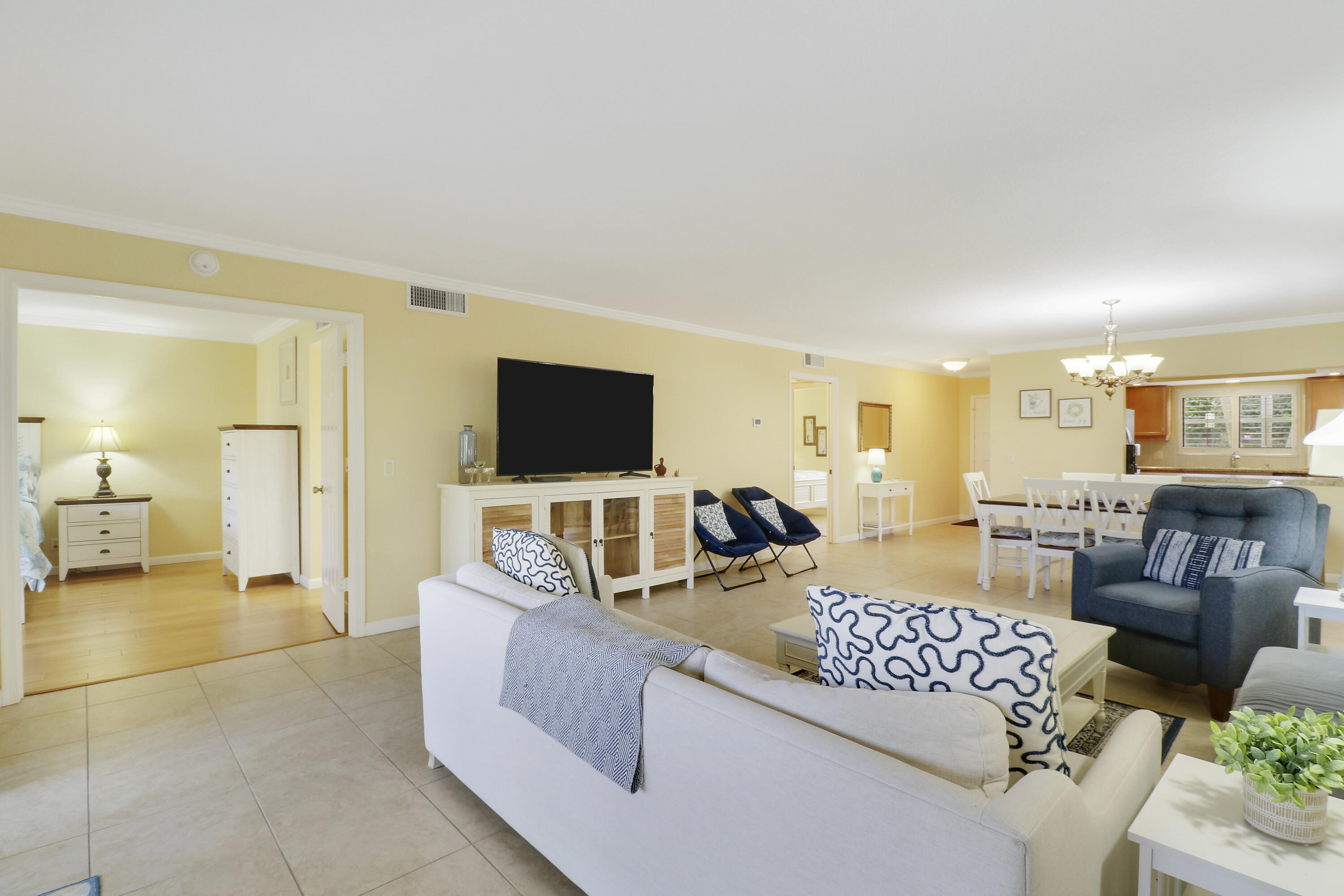 4161 S Us Highway 1 C2