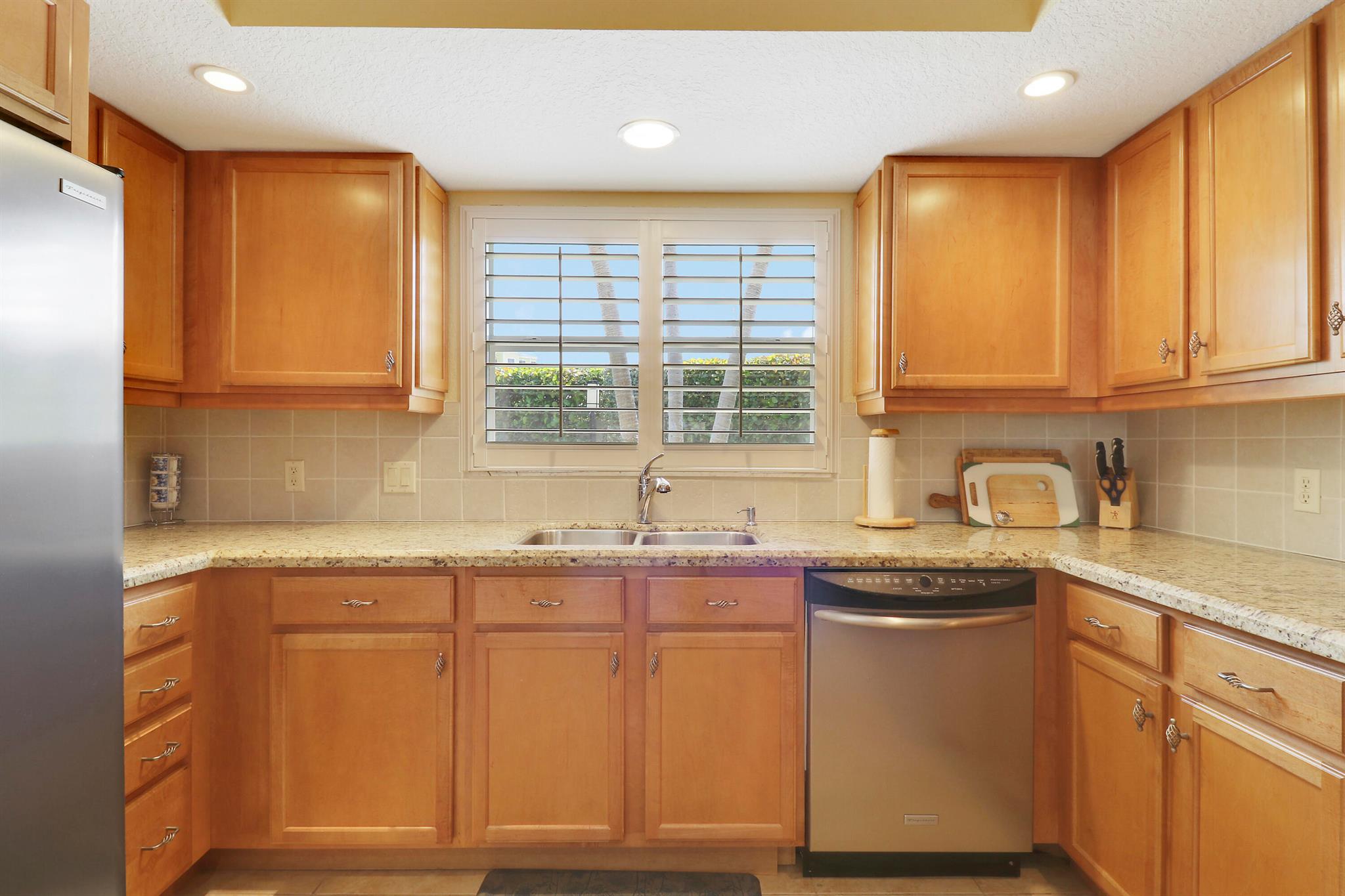 4161 S Us Highway 1 C2