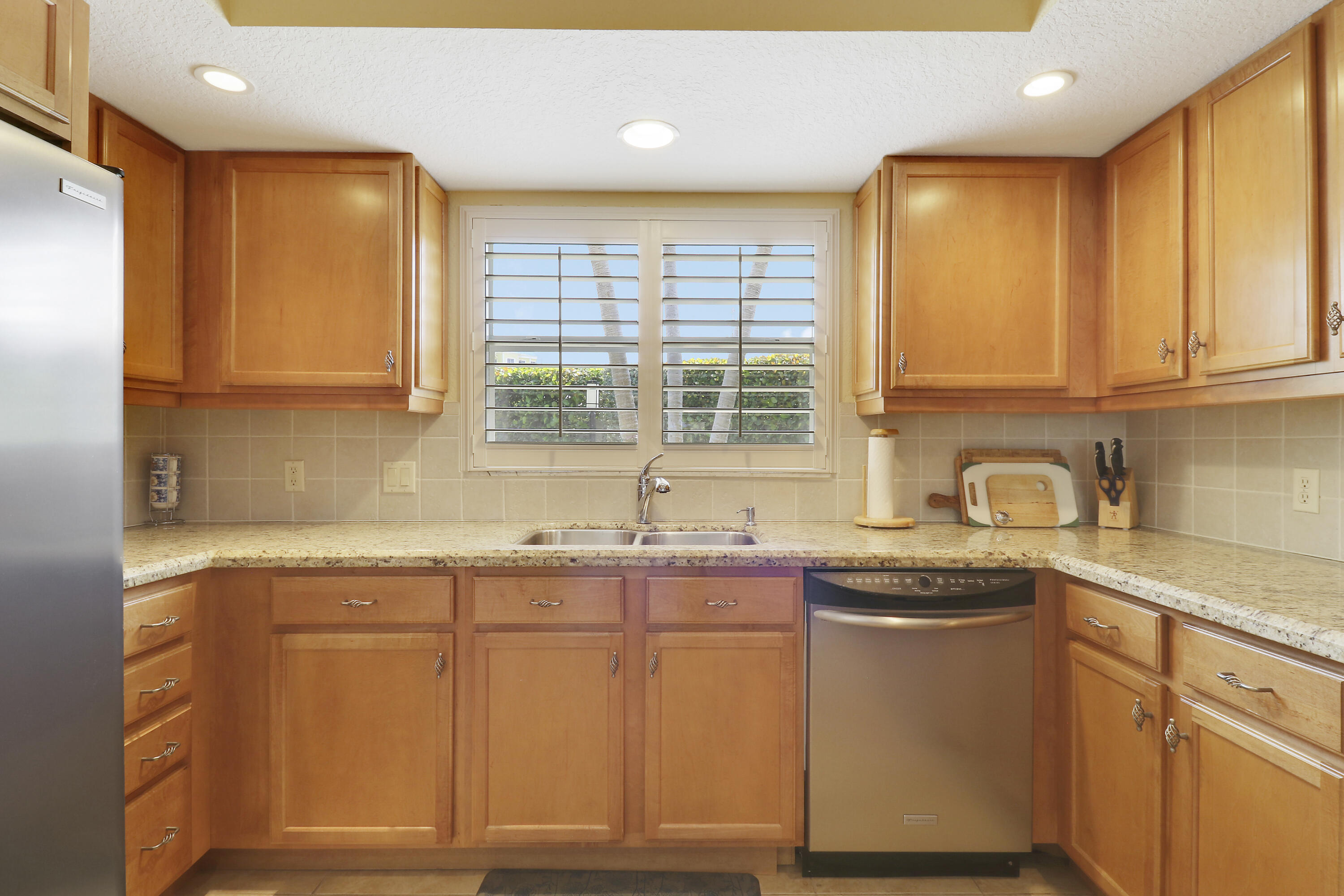 4161 S Us Highway 1 C2