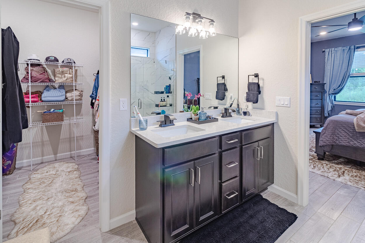 517 SE Crathes Street