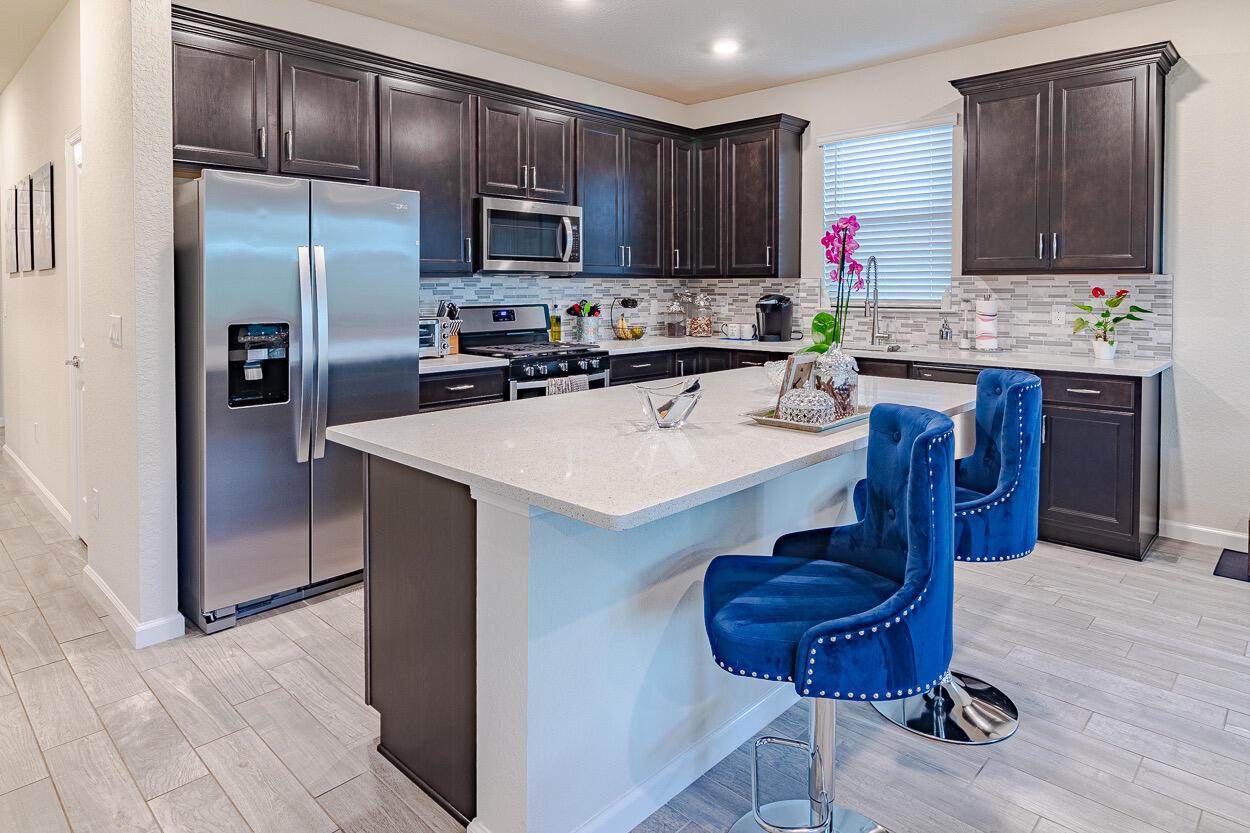 517 SE Crathes Street