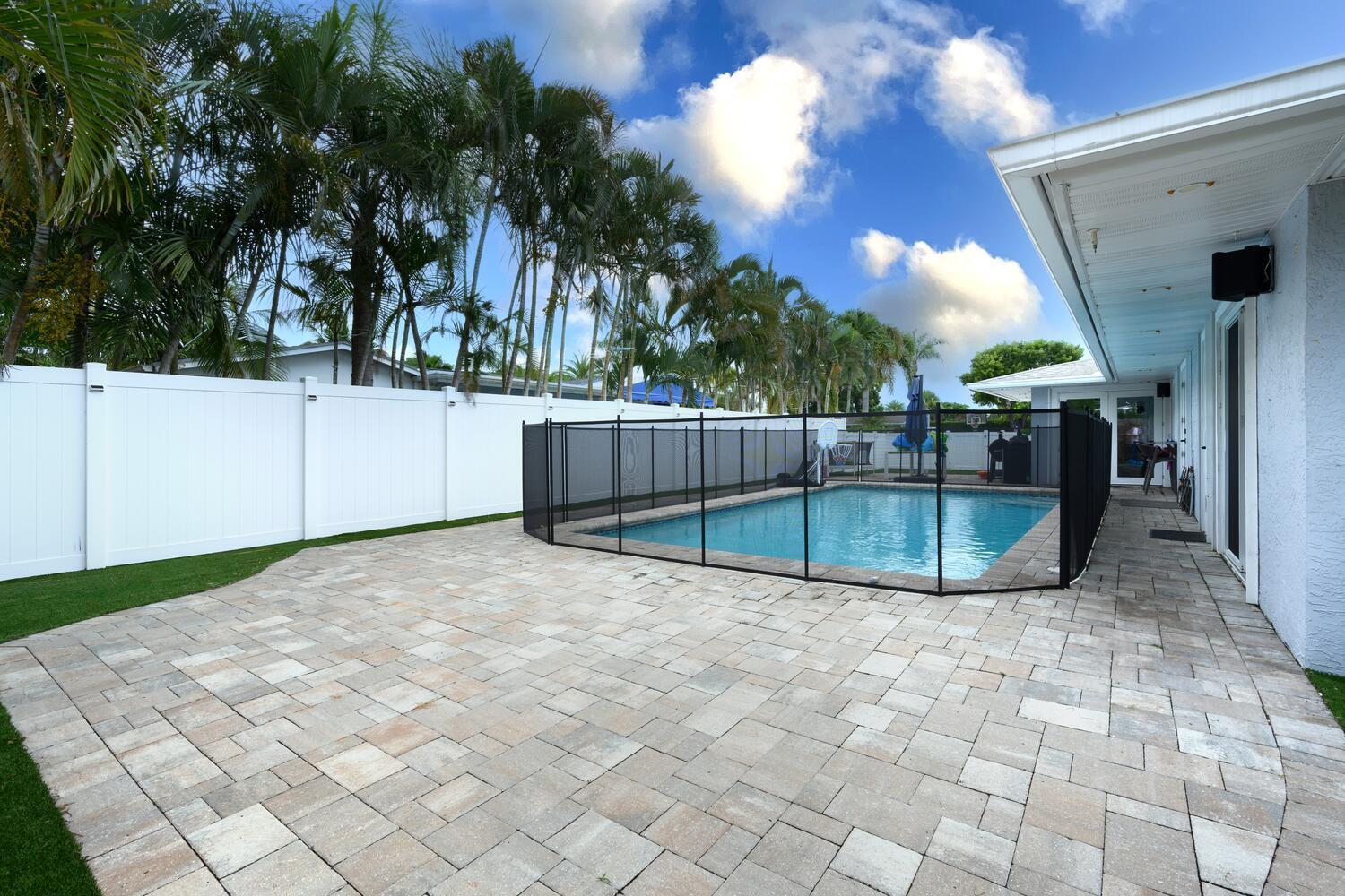 905 Evergreen Drive