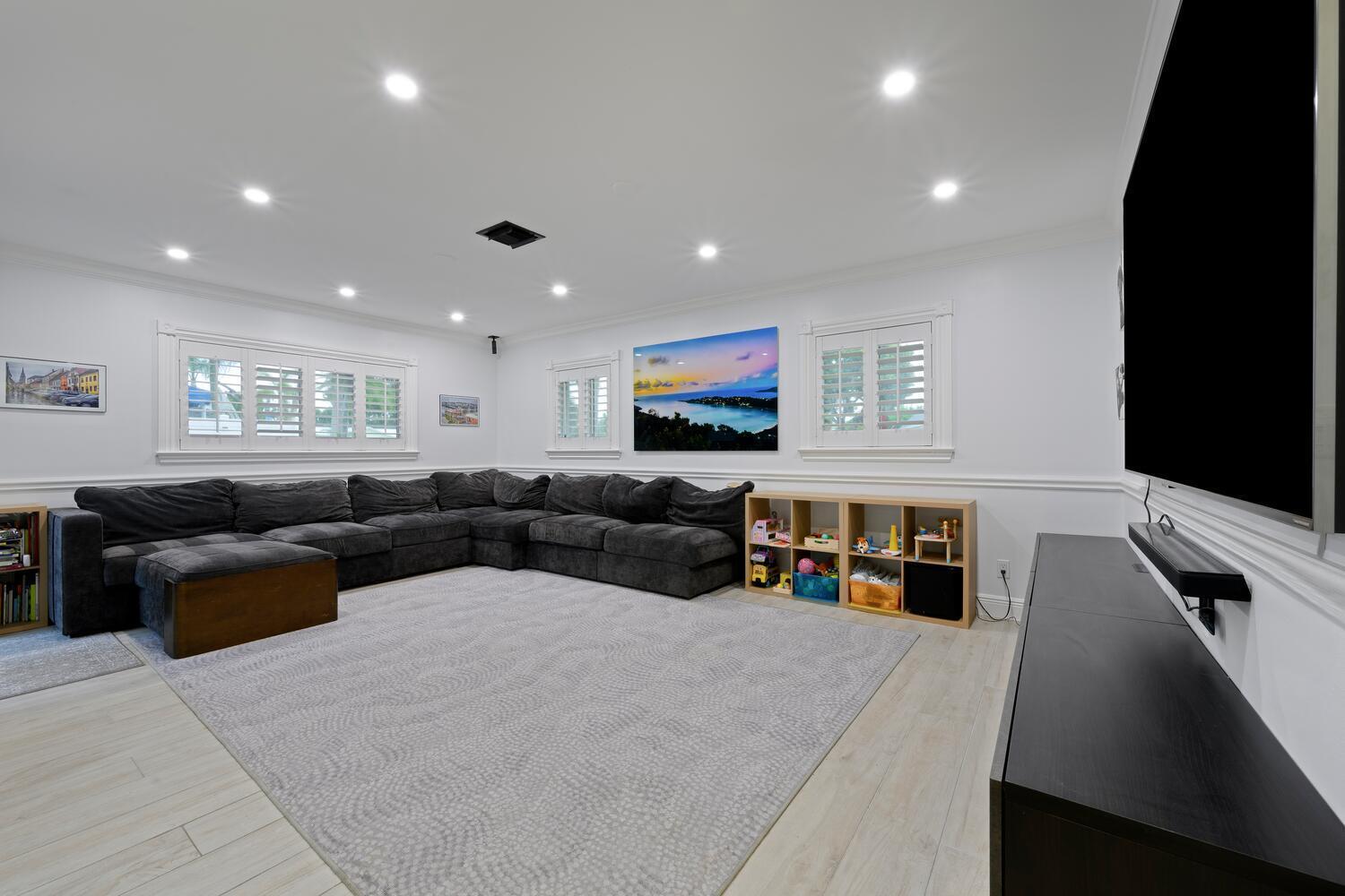 905 Evergreen Drive