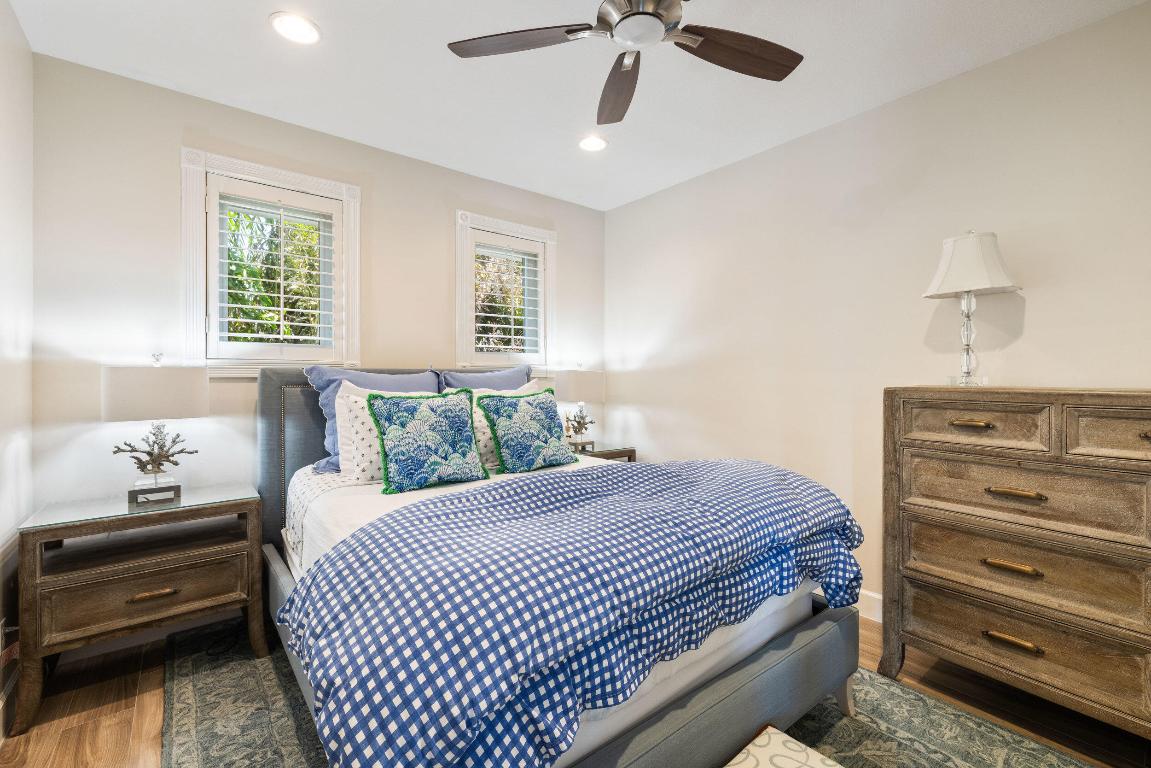 2051 SE Riverside Drive