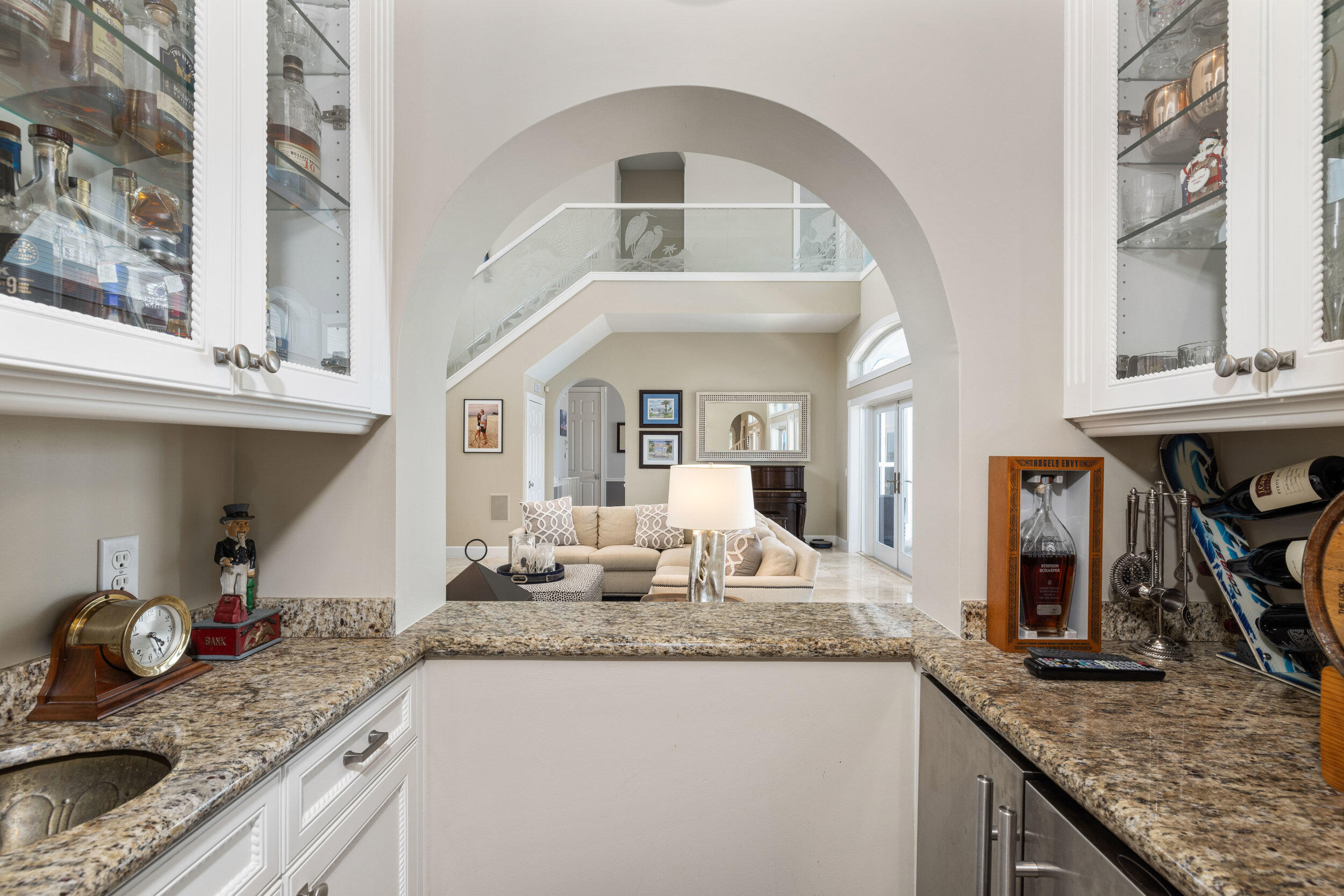 2051 SE Riverside Drive