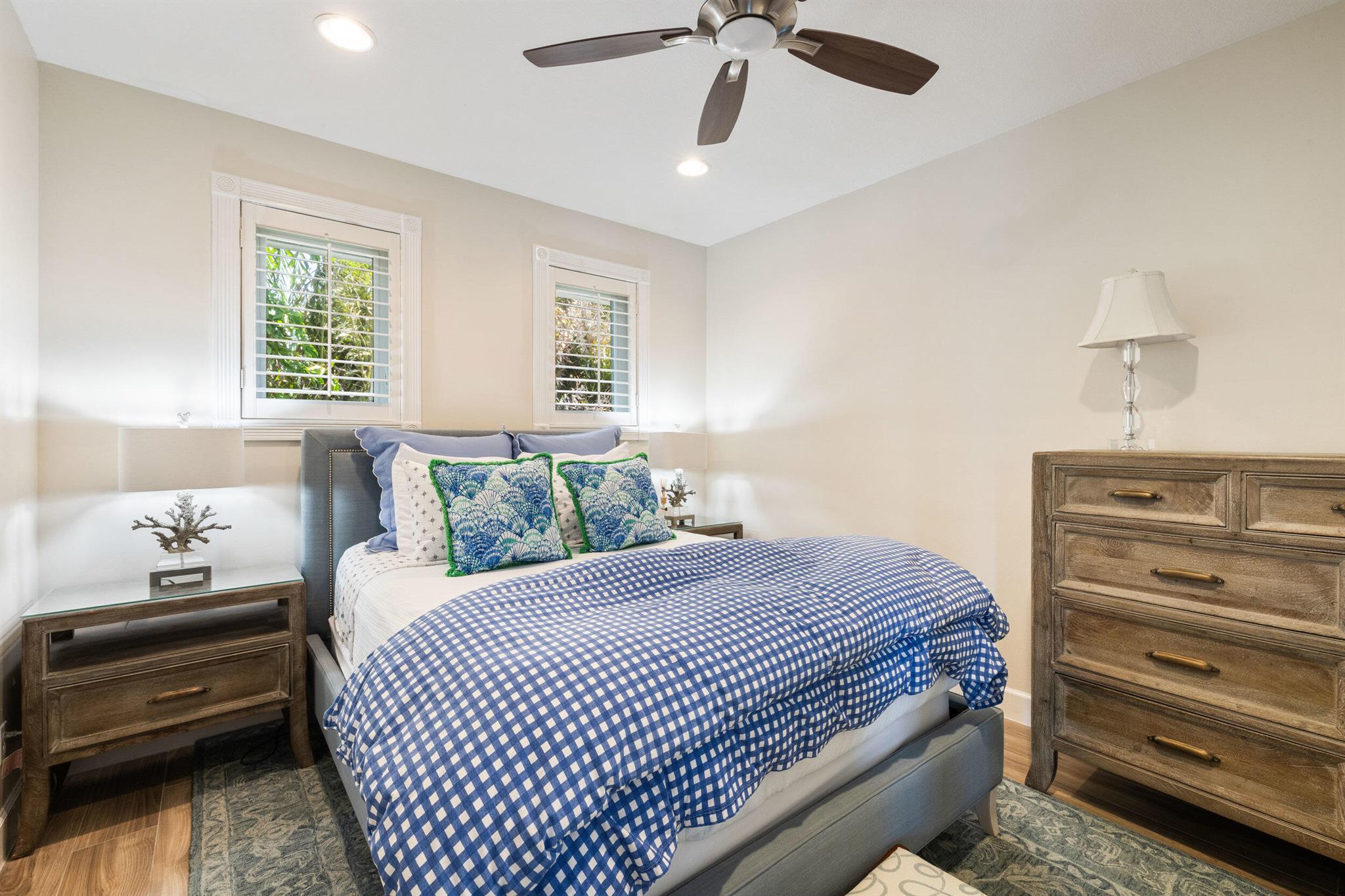 2051 SE Riverside Drive