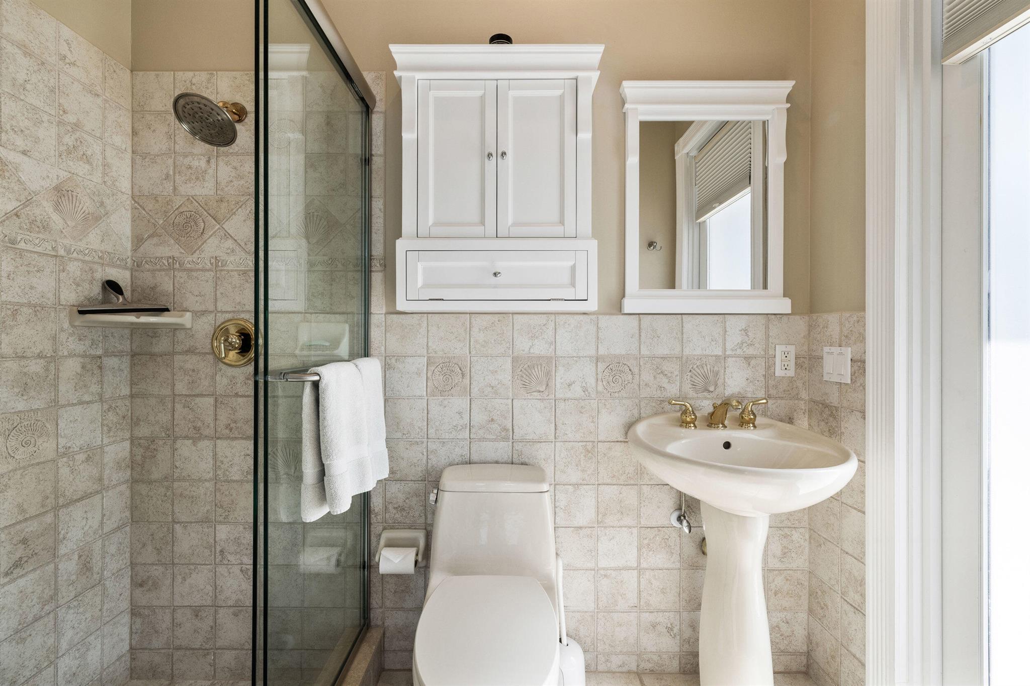 2051 SE Riverside Drive