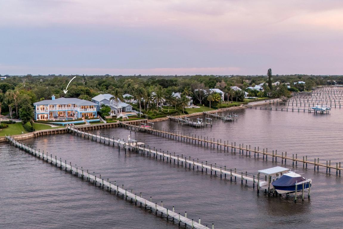 2051 SE Riverside Drive