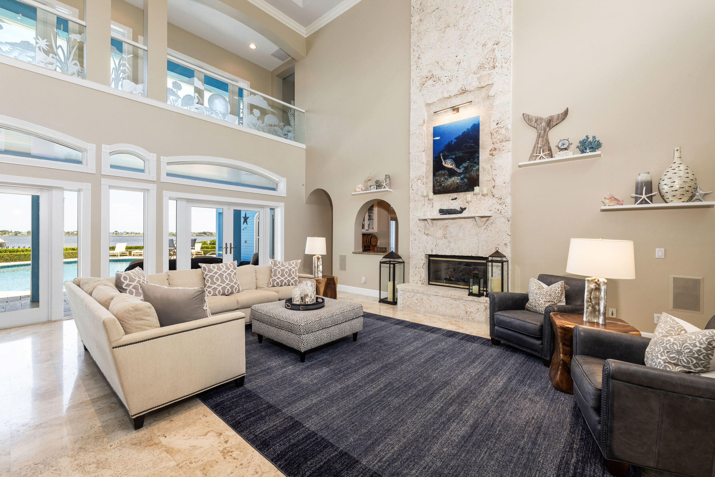 2051 SE Riverside Drive