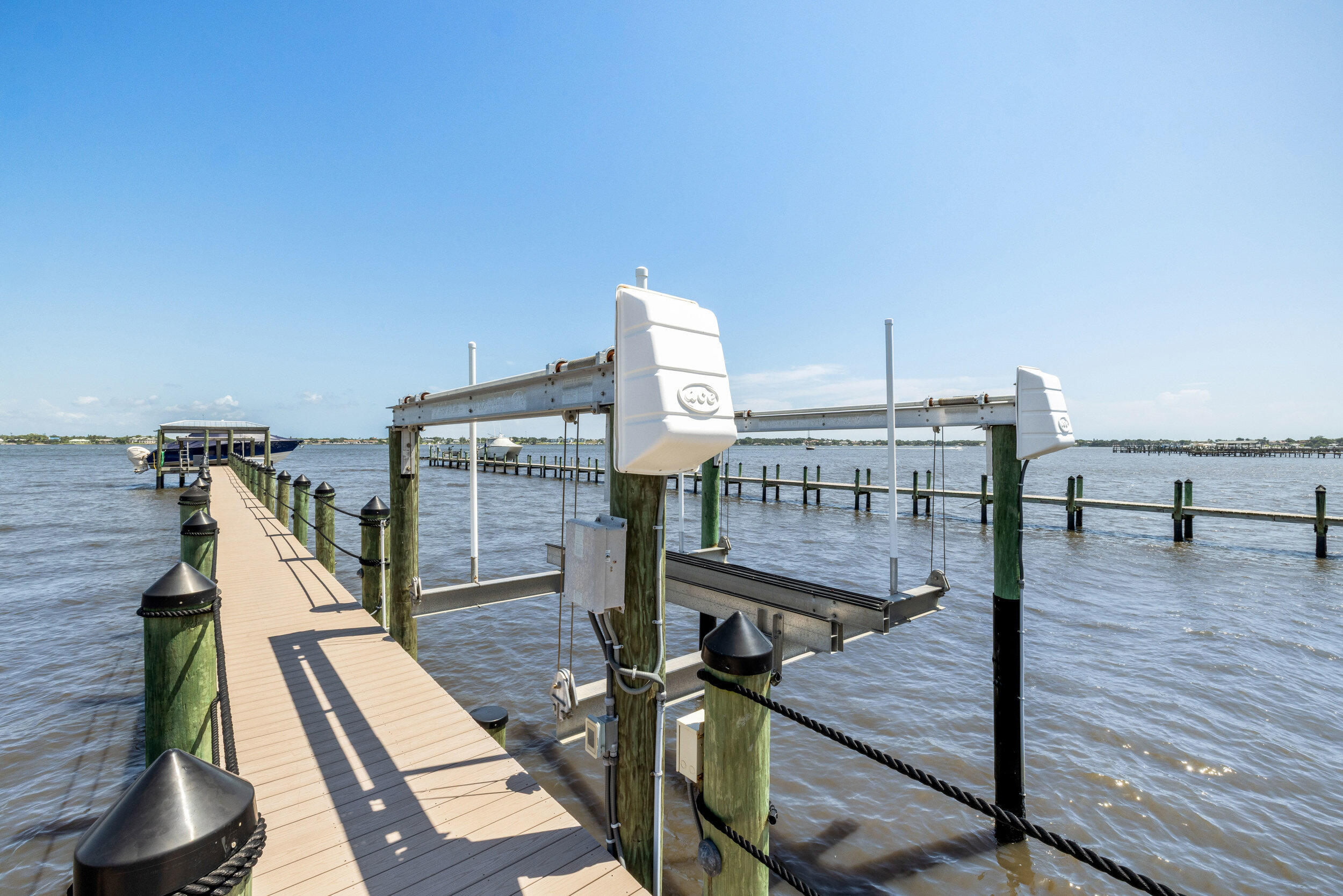 2051 SE Riverside Drive