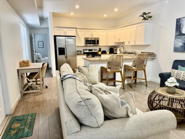 335 Kenilworth Boulevard 1-3