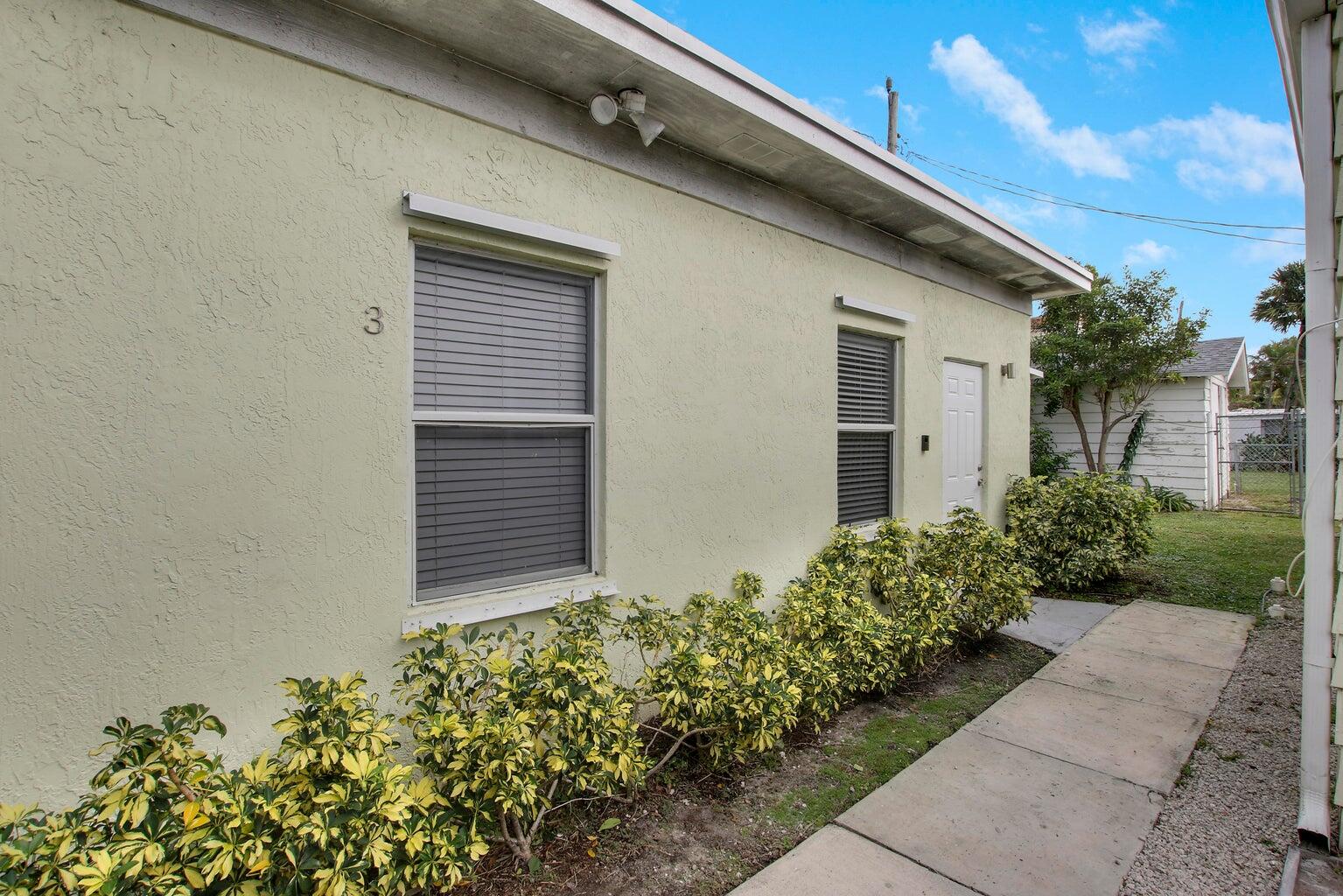 335 Kenilworth Boulevard 1-3