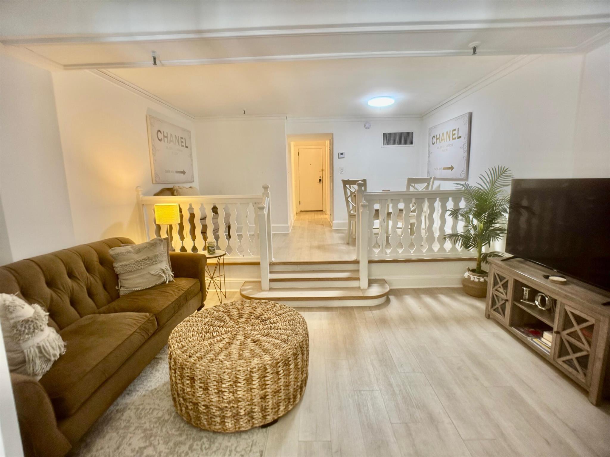 235 Sunrise Avenue Mze 1104