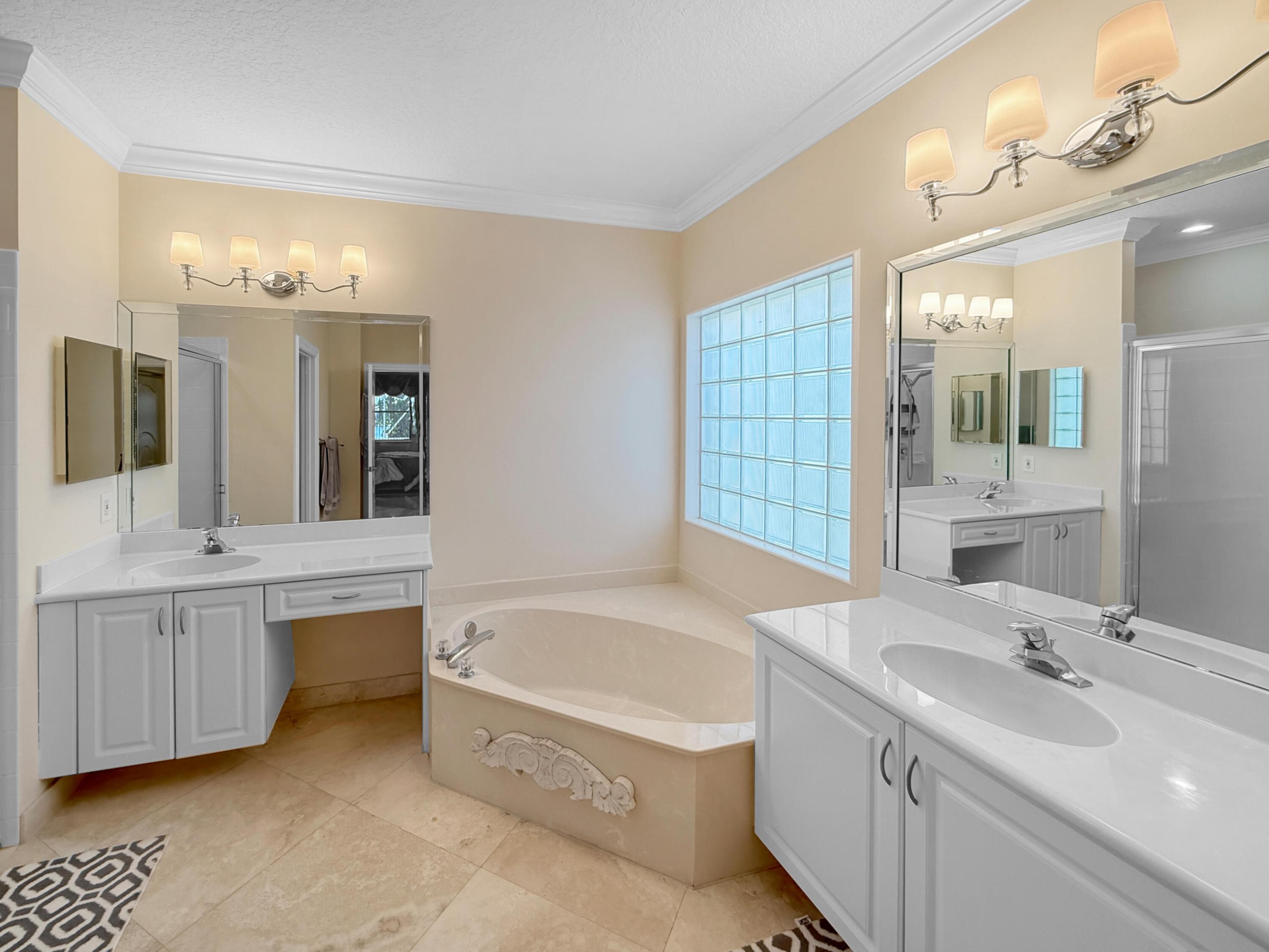 9622 Positano Way