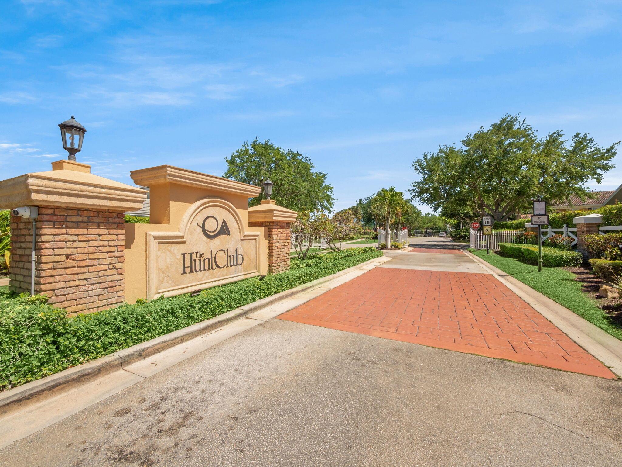 10282 Hunt Club Lane