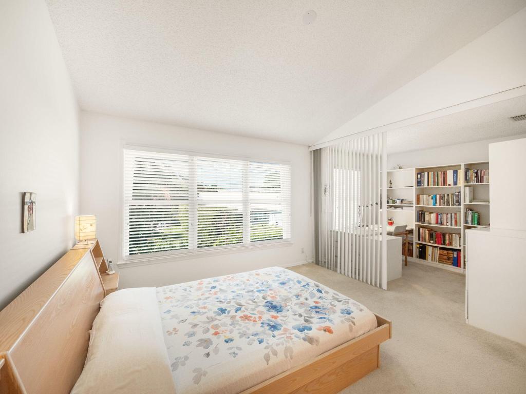 10282 Hunt Club Lane