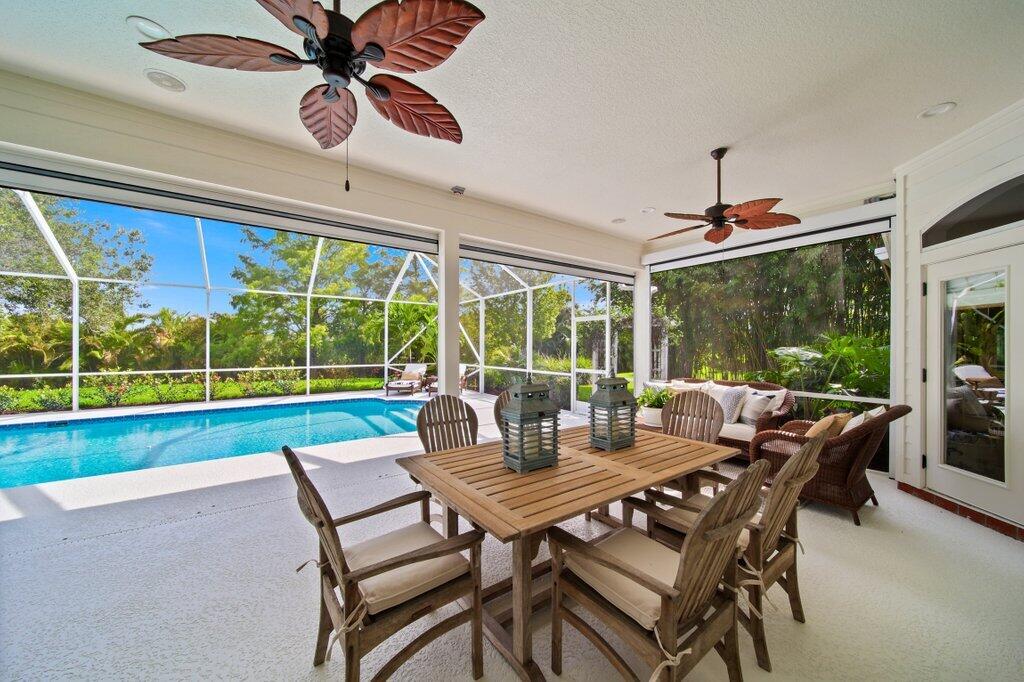 119 SW Lake Rush Court