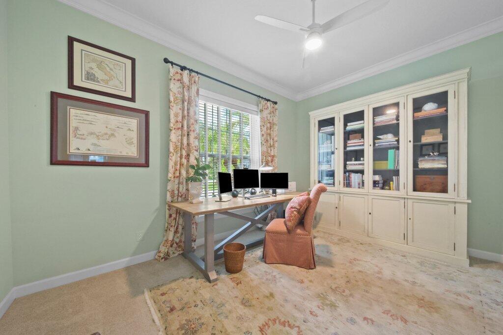 119 SW Lake Rush Court