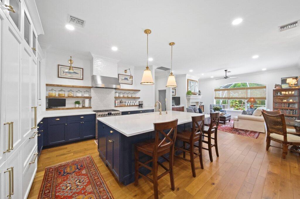 119 SW Lake Rush Court