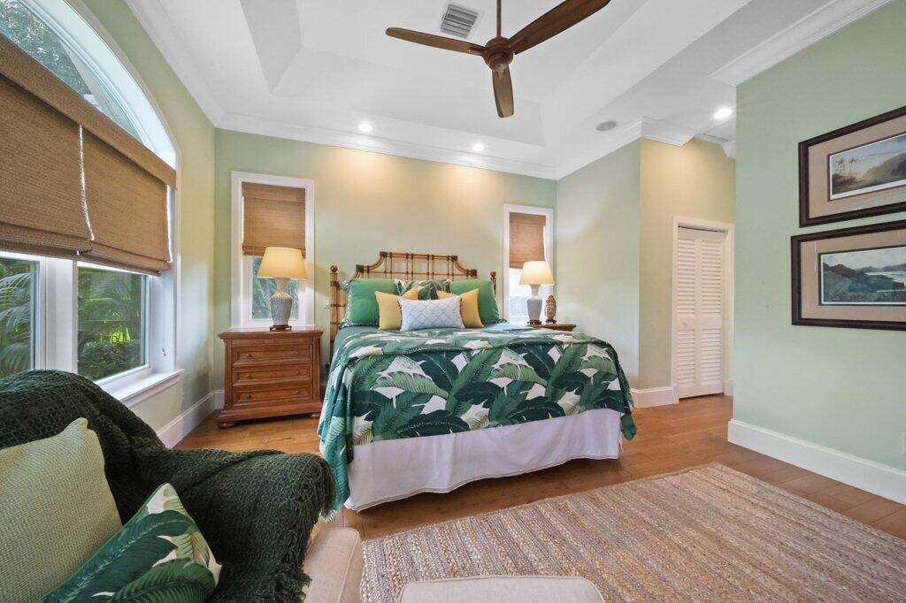 119 SW Lake Rush Court