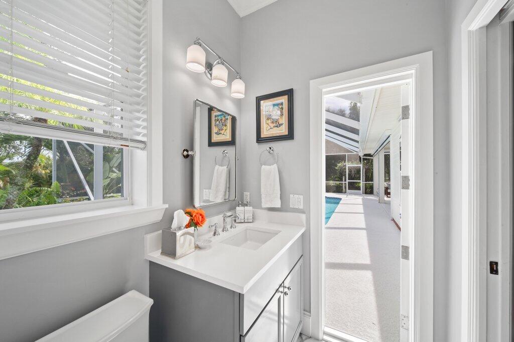 119 SW Lake Rush Court