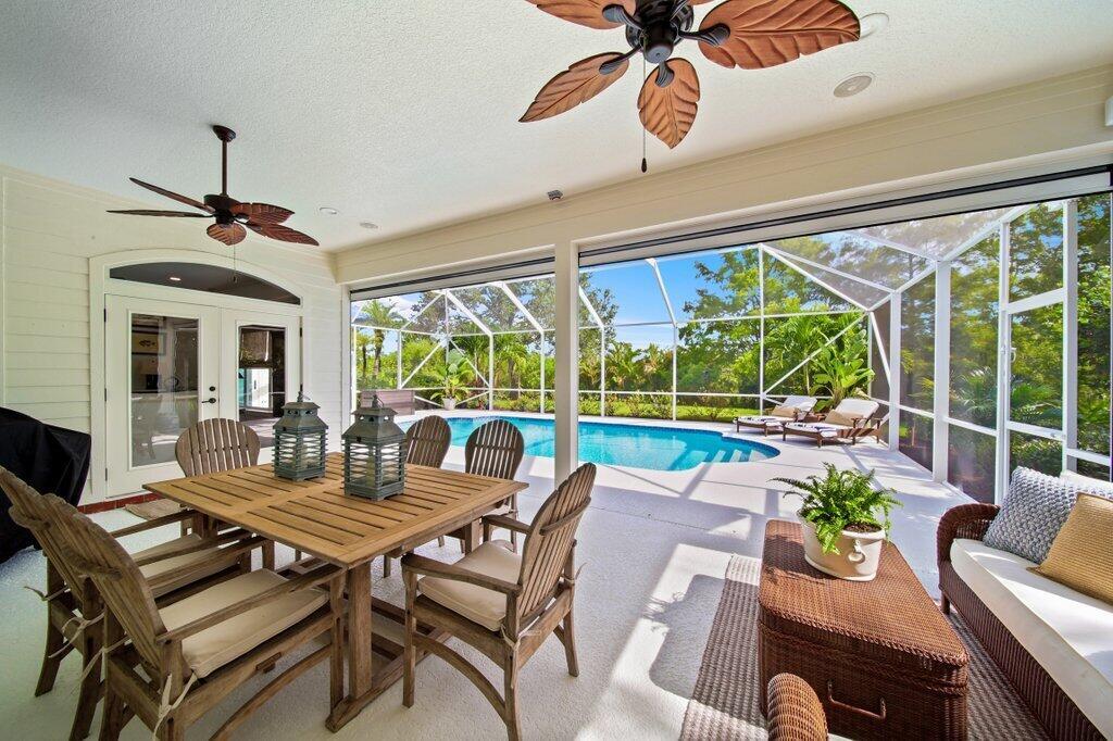 119 SW Lake Rush Court