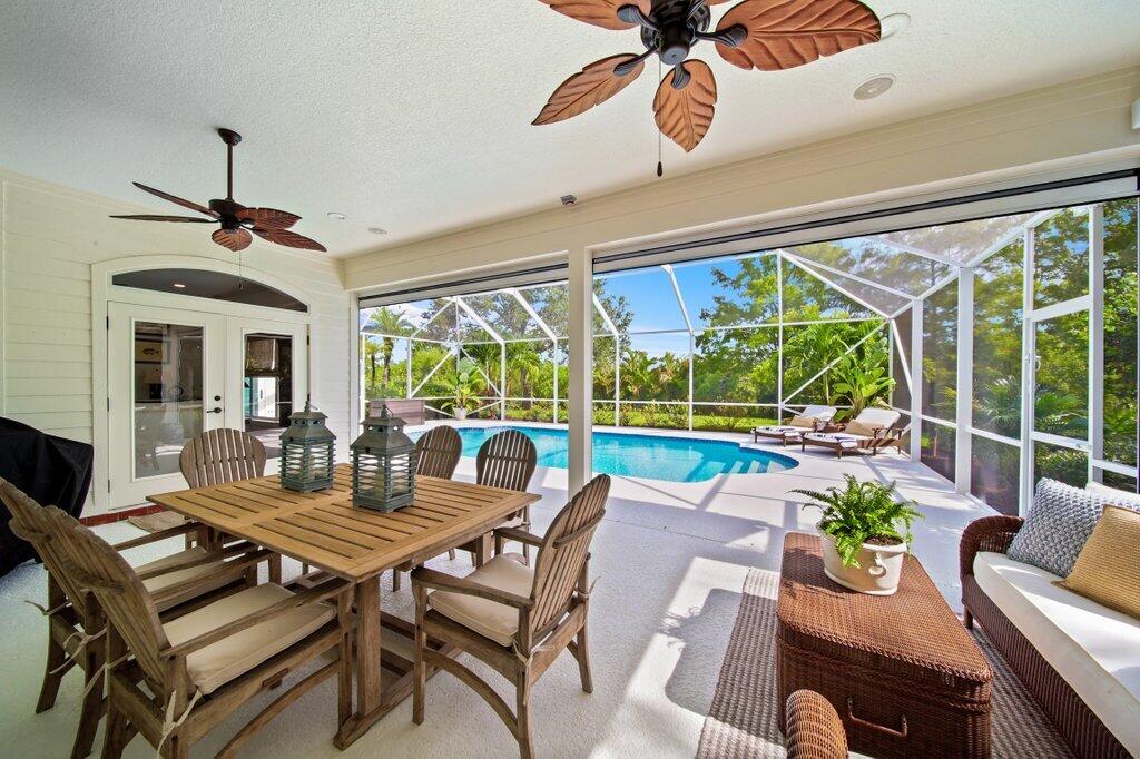 119 SW Lake Rush Court