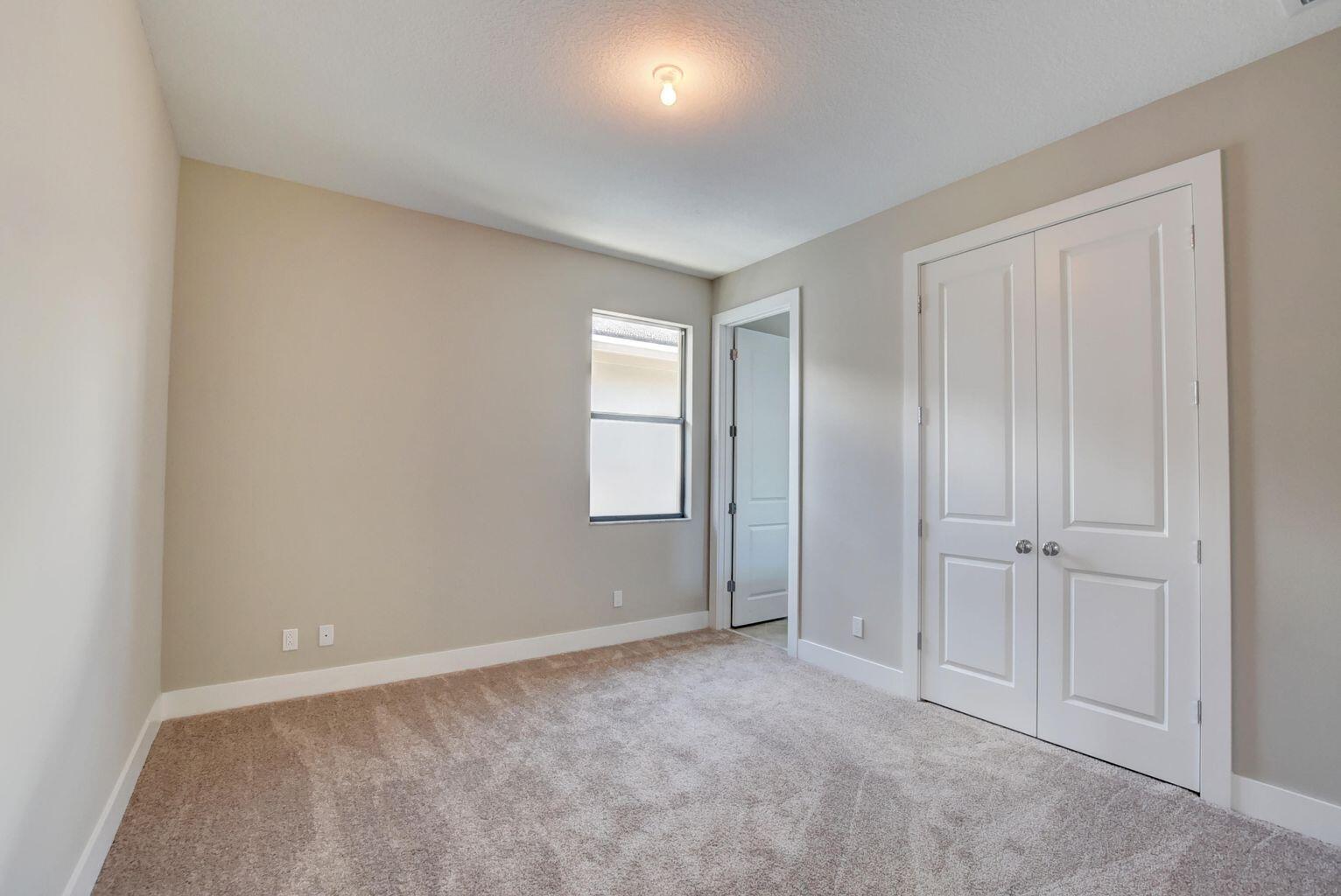 2102 Dickens Terrace