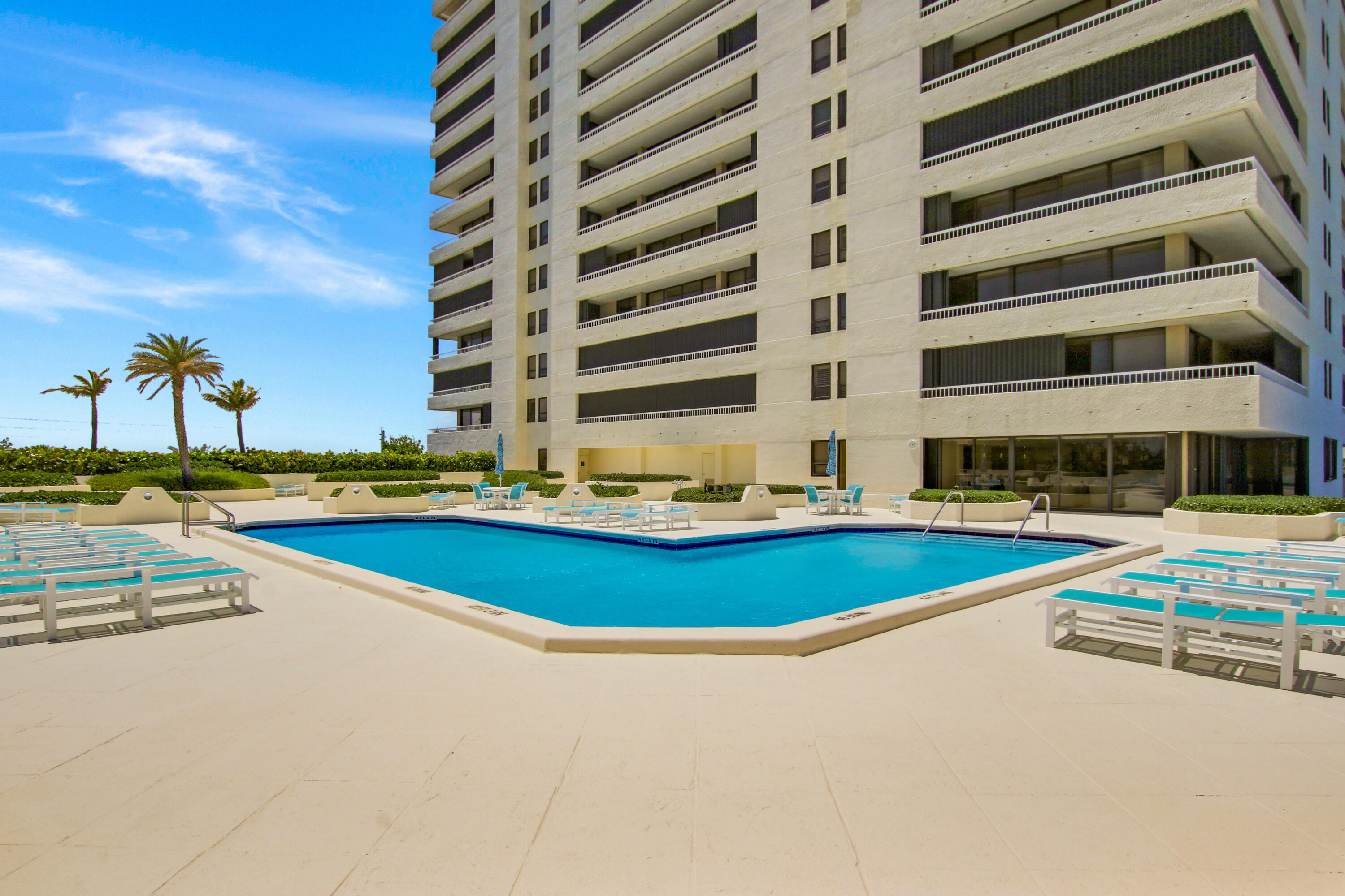 5280 N Ocean Drive 7b
