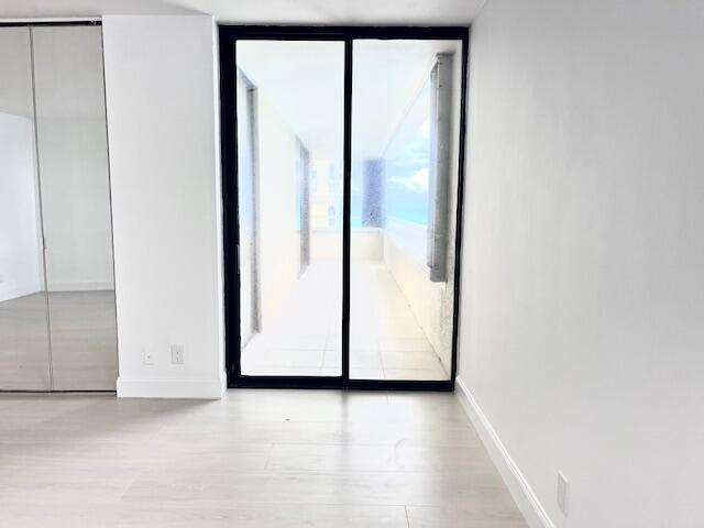 5280 N Ocean Drive 7b