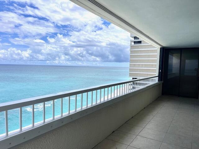 5280 N Ocean Drive 7b