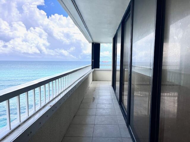 5280 N Ocean Drive 7b