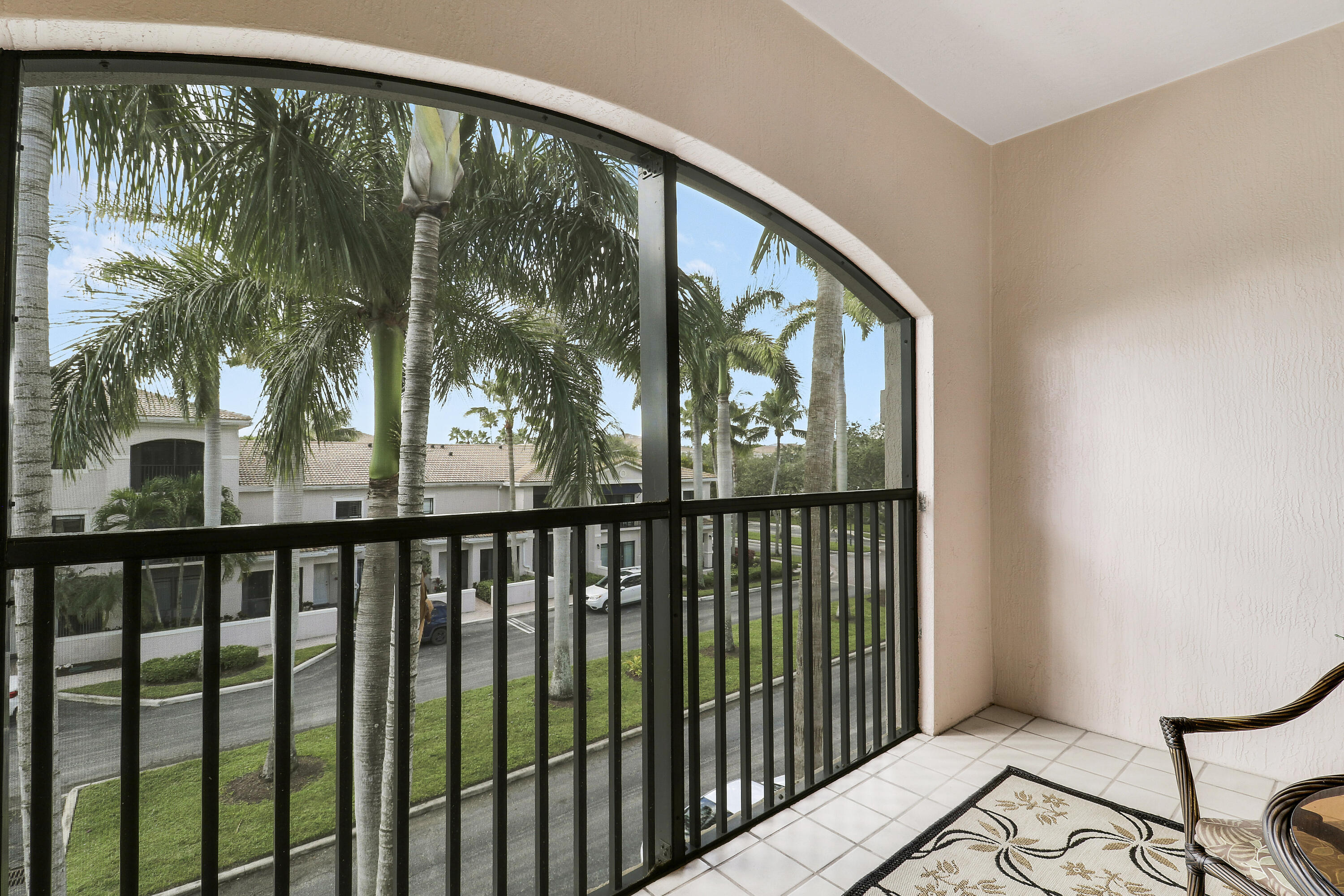 2802 Sarento Place 304