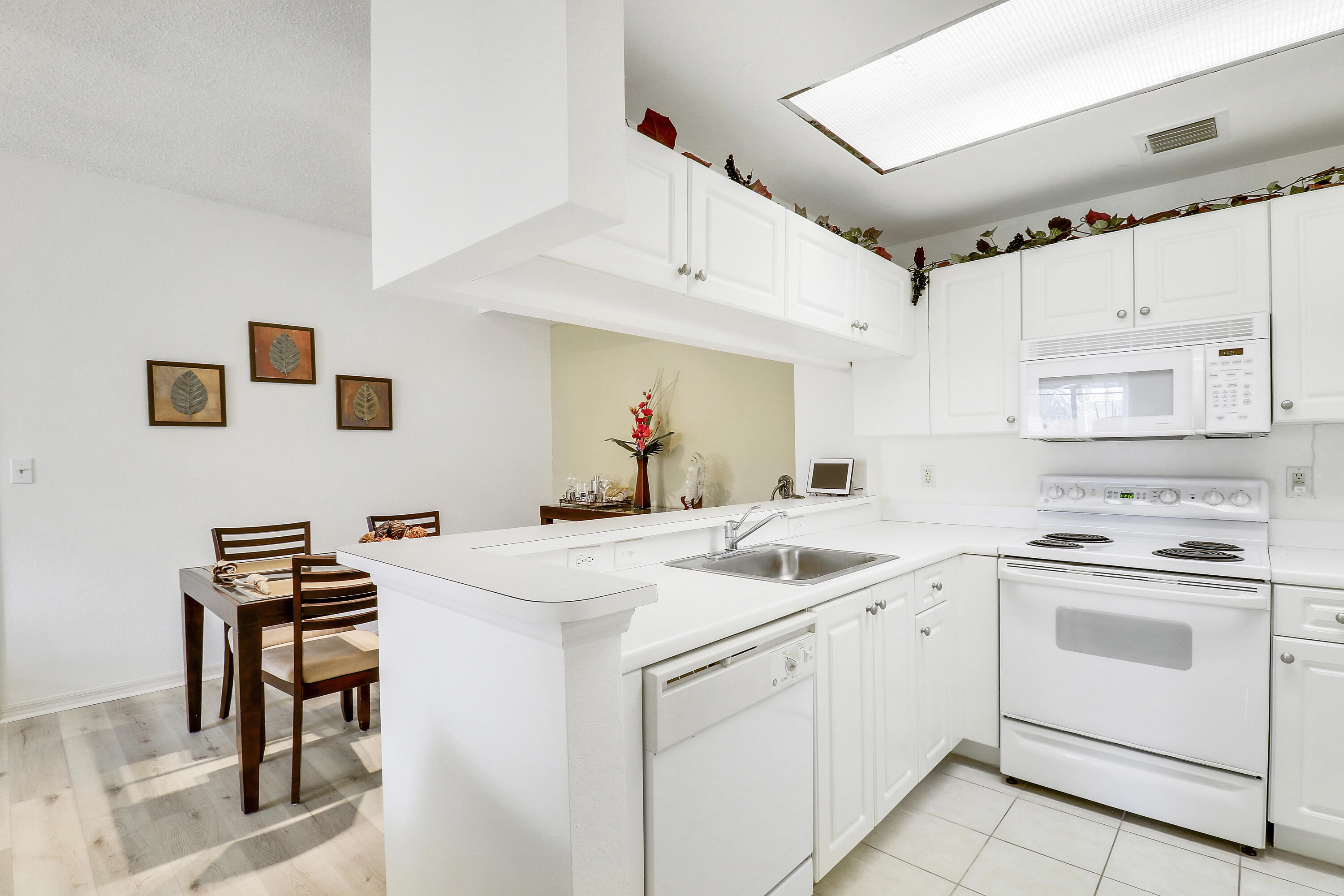 2802 Sarento Place 304