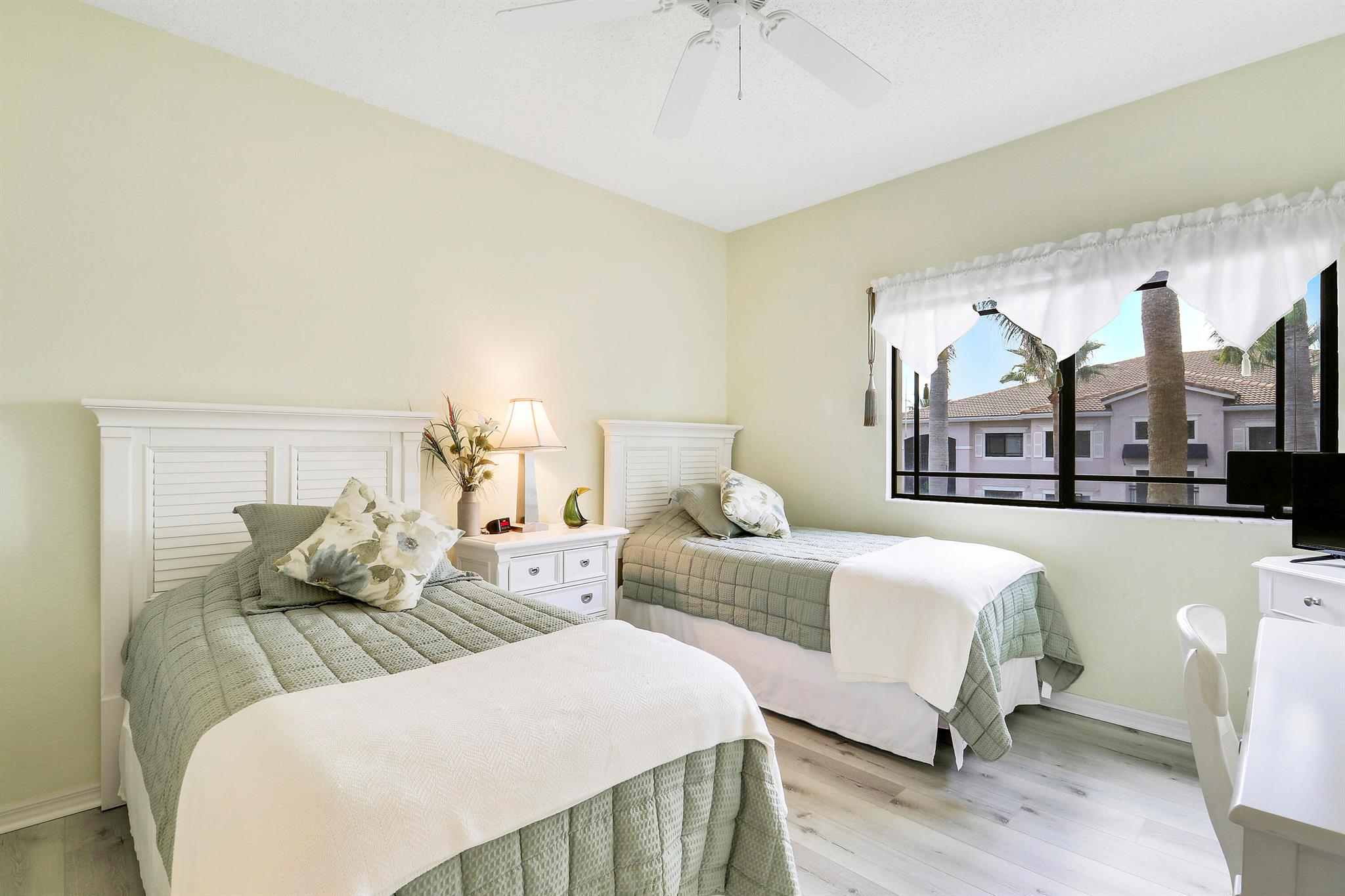 2802 Sarento Place 304